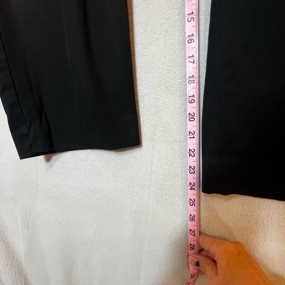 Talbots Black Crop 16W pants with button pockets in back. - Picture 4 of 7